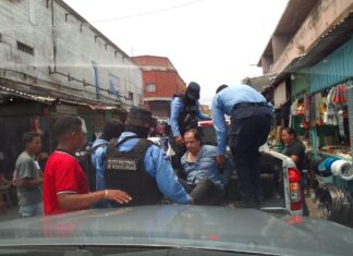 Capturan a vendedores de lotería apuntada en el Mercado San Isidro de la Comayagüela