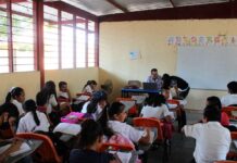 Unos 200 mil estudiantes desaparecieron del sistema educativo del país tras la pandemia del Covid-19