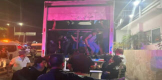 Autoridades interceptan a 174 migrantes que viajaban hacinados en camión en sur de México