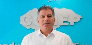 El pueblo está harto de la política y los políticos, fustiga titular del Cohep