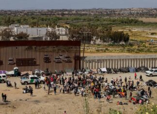 La Casa Blanca ve como «sabotaje» la orden que bloquea las liberaciones en la frontera