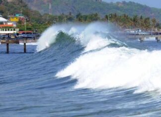 Declaran alerta verde por 72 horas en el Golfo de Fonseca, por alto oleaje