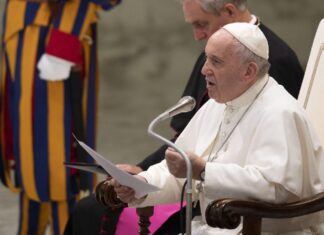 El papa pide «por favor» no acostumbrarse a la guerra y apoyar a los ucranianos