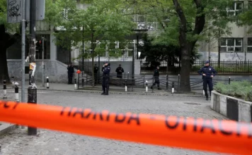 Al menos 8 muertos y 13 heridos en un nuevo tiroteo en Serbia