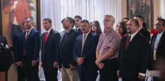 Grupo de periodistas hondureños son galardonados por parte del gobierno con los “Premios Mártires de la Resistencia”