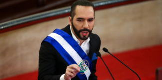 Nayib Bukele inscribe precandidatura a reelección a la Presidencia de El Salvador