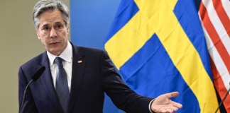 Blinken pide a Serbia y a Kosovo rebajar la tensión de inmediato