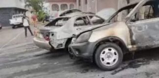 Producto de una explosión en el tendido eléctrico, cuatro vehículos se incendian en colonia capitalina