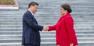 China autoriza la importación de café y plátanos hondureños durante la visita de la presidenta Castro