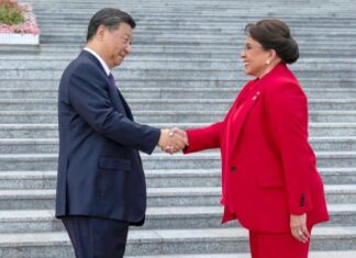 China autoriza la importación de café y plátanos hondureños durante la visita de la presidenta Castro