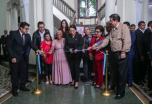 Presidenta Castro se mofa del “familión” en su gobierno al inaugurar Museo de la Memoria