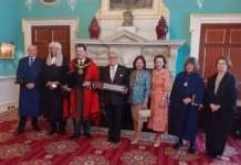 El embajador de Honduras nombrado «hombre libre» de la City de Londres