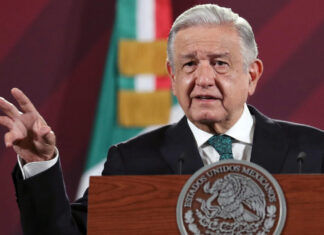 Presidente de México reconoce que militares ejecutaron a cinco personas en la frontera