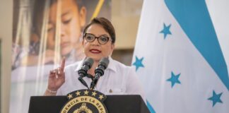 Presidenta Xiomara Castro dice que se está trabajando para garantizar energía en los hogares hondureños