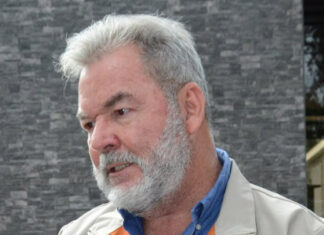 “Juez dejará presos a nuestros funcionarios para desgastarnos”, dice Roberto Contreras