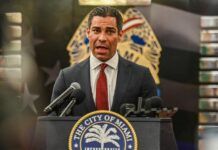 Alcalde de Miami se convierte en el primer hispano en la carrera presidencial de EE. UU.