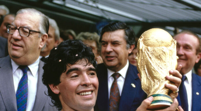 El «legado eterno» de Diego Maradona irrumpe en las plataformas digitales