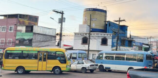 Cuatro rutas de transporte de Tegucigalpa paralizan labores por la extorsión, manifiesta Jorge Lanza