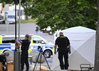 Muere un adolescente y otras tres personas son heridas en un tiroteo en Estocolmo