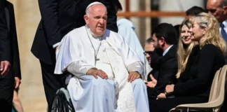 El papa Francisco, vuelve a operarse con anestesia general