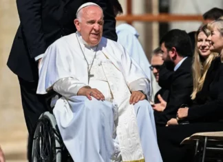 El papa Francisco, vuelve a operarse con anestesia general
