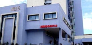 Como medida de protesta, médicos del IHSS suspenden consulta externa y cirugías selectivas hasta recibir una resolución favorable de reajuste salarial