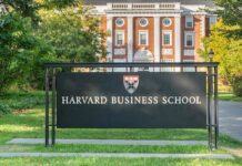 Grupos latinos denuncian a Harvard por dar preferencia a los hijos de antiguos alumnos