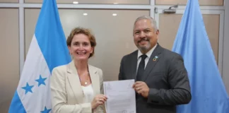 Alice Shackelford y el canciller Reina se comprometen a seguir trabajando por el Desarrollo Sostenible del país