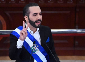 Piden que se declare «inaplicable» resolución que habilita la reelección en El Salvador