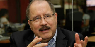 Hugo Noé Pino señala que grupos de poder económico tratan de bloquear la Ley de Justicia Tributaria