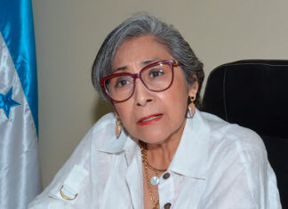 Diputada Maribel Espinoza dice que se violó el procedimiento parlamentario en la aprobación de CAF