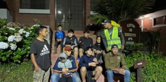 Rescatan a seis personas tras extraviarse en sendero en La Tigra