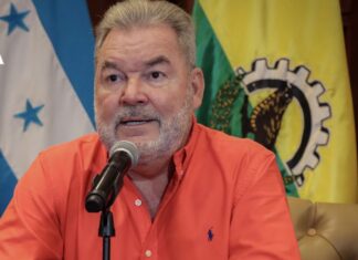 Roberto Contreras gestionará para que Grupo Firme cante en SPS, luego de cancelación de toque de queda