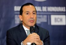 Wilfredo Cerrato, tras el lanzamiento de su candidatura «Tengo bastantes ganas de ser presidente de la República»