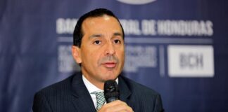 Wilfredo Cerrato, tras el lanzamiento de su candidatura «Tengo bastantes ganas de ser presidente de la República»