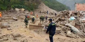 Ascienden a 14 los muertos por la avalancha en el centro de Colombia