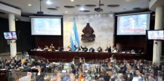 Analistas señalan que “Decretos de impunidad” protegen a diputados y funcionarios acusados por mal manejo de fondos públicos