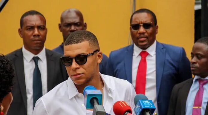Mbappé rechaza la oferta del Al-Hilal saudí, según la prensa francesa