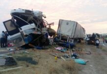 Tres muertos y 42 heridos en accidente de autobús que iba a una boda en el sur de Egipto