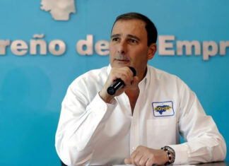 Honduras tiene problemas más grandes que la politiquería que se está jugando, señala Juan Carlos Sikaffi