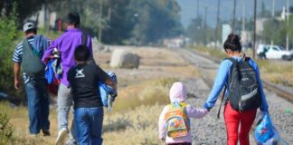 México afirma que la migración hacia EE. UU. bajó un 50 % tras el fin del Título 42