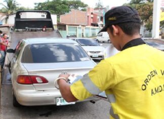 Mas de L. 10 millones deja multas a conductores mal estacionados en el Distrito Central