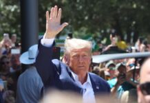 Una franco-canadiense es condenada a casi 22 años por mandar una carta envenenada a Trump