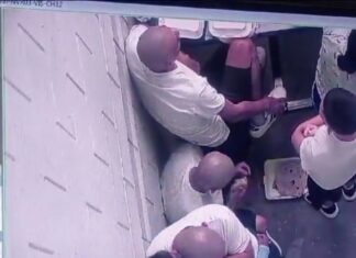 Cámaras de vigilancia de la cárcel de Morocelí, El Paraíso, captan el momento en que un privado de libertad se introduce droga en el cuerpo