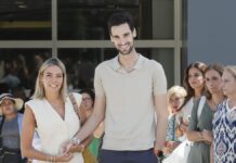 El portero Sergio Rico abandona el hospital pensando en recuperarse «y volver al fútbol»