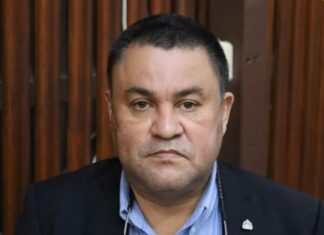 Carlos Umaña confirma que cuatro diputados del PSH han recibido subvención