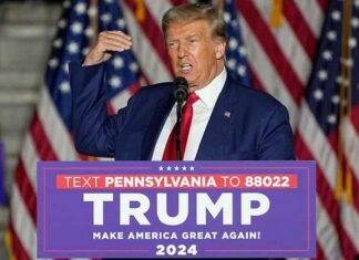 Trump fanfarronea por sus buenos resultados en los sondeos pese a estar imputado