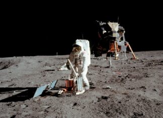 El jefe de la NASA: «Volvemos a la Luna después de medio siglo» para quedarnos