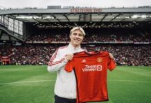 El Manchester United firma a Rasmus Hojlund hasta 2028