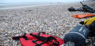 Al menos seis muertos al naufragar una embarcación de migrantes en el canal de la Mancha